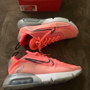 Nike Kids Air Max 2090 Coral and Gray Sneakers
